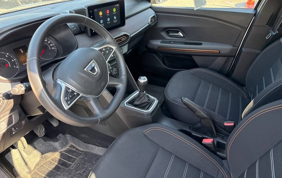 Choisissez votre dacia sandero chez CarGo Flex