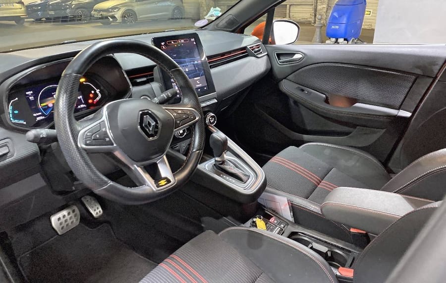 Choisissez votre renault clio chez CarGo Flex