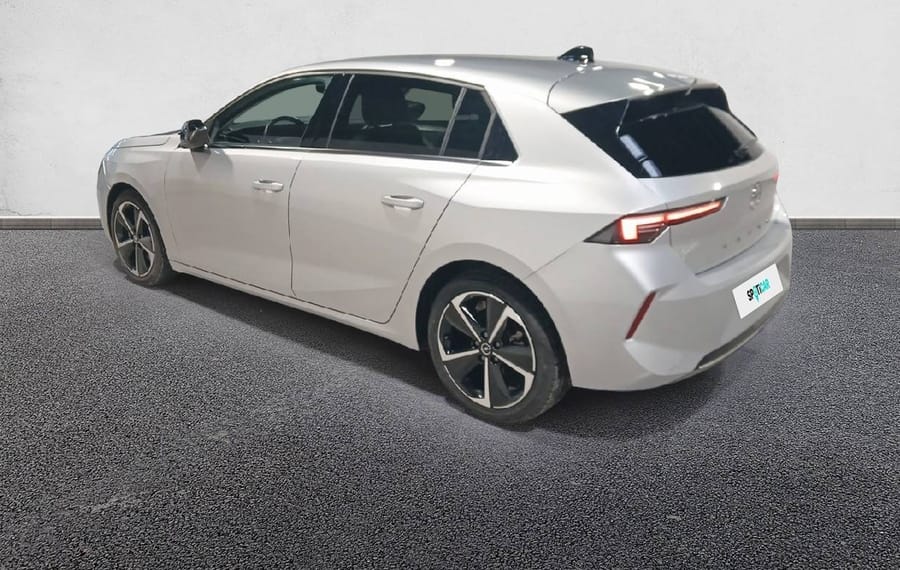 Choisissez votre opel astra chez CarGo Flex