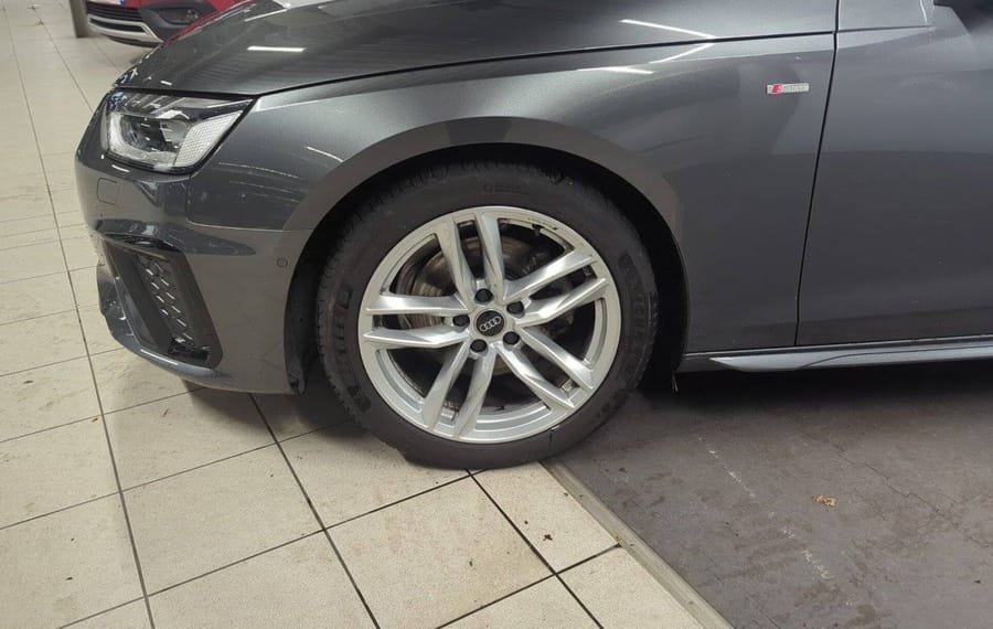 Choisissez votre audi a4 chez CarGo Flex