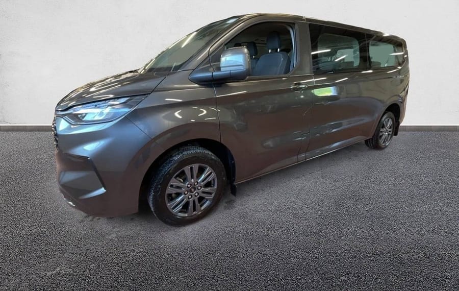 Choisissez votre ford tourneo chez CarGo Flex