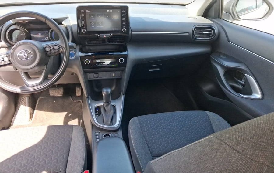 Choisissez votre toyota yariscross chez CarGo Flex