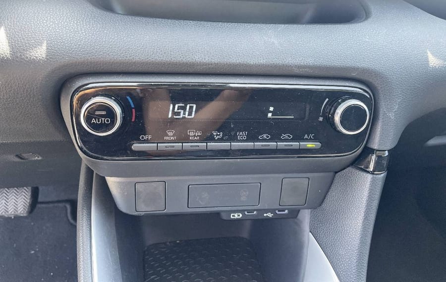 Choisissez votre toyota yaris chez CarGo Flex