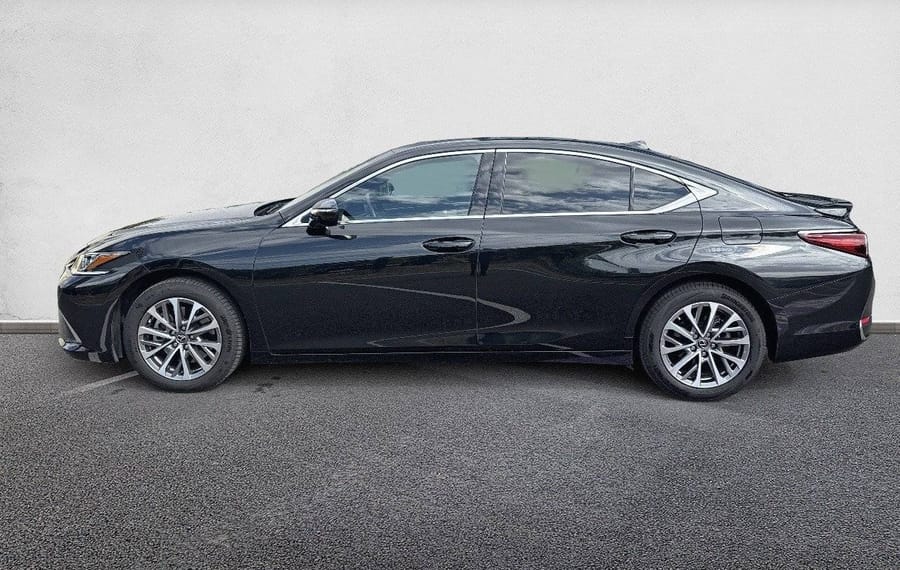 Choisissez votre lexus es chez CarGo Flex