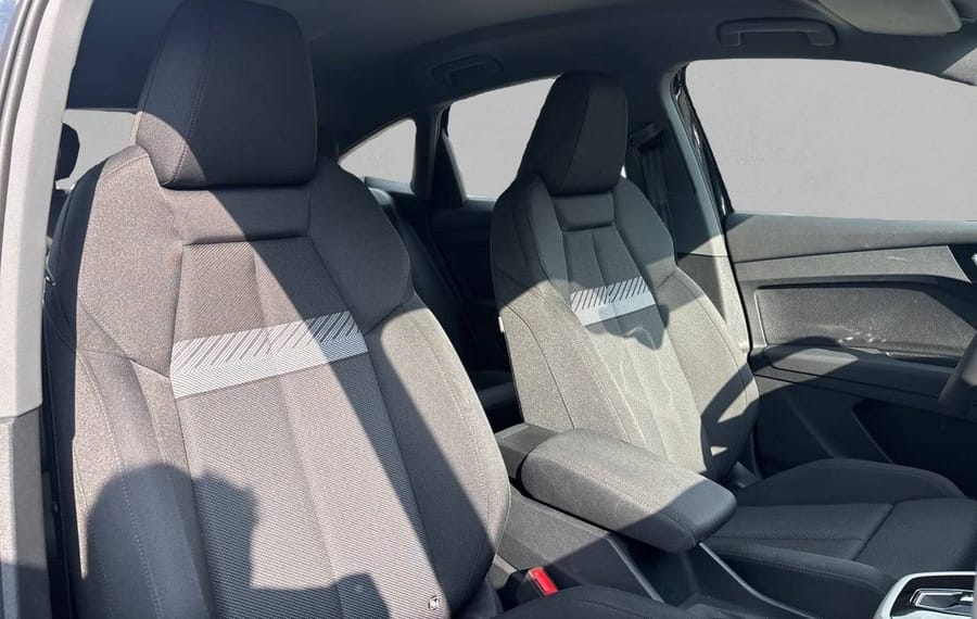 Choisissez votre audi q4electrique chez CarGo Flex