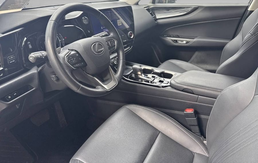 Choisissez votre lexus nx chez CarGo Flex