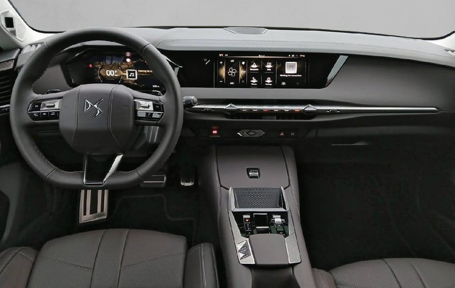 Choisissez votre ds n°4 chez CarGo Flex