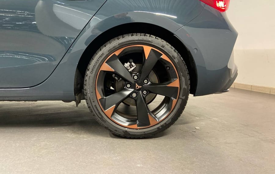 Choisissez votre cupra leon chez CarGo Flex