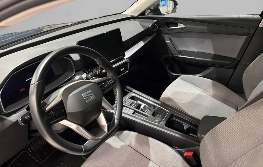 Choisissez votre seat leon chez CarGo Flex