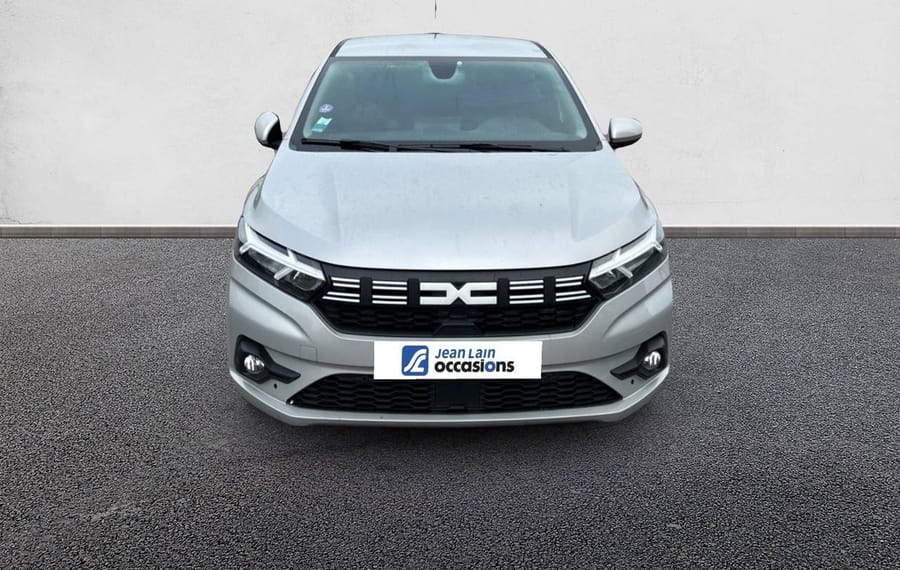 Choisissez votre dacia sandero chez CarGo Flex