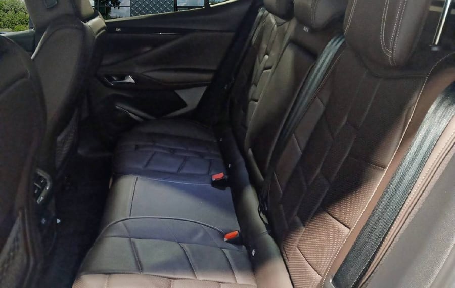 Choisissez votre ds n°4 chez CarGo Flex