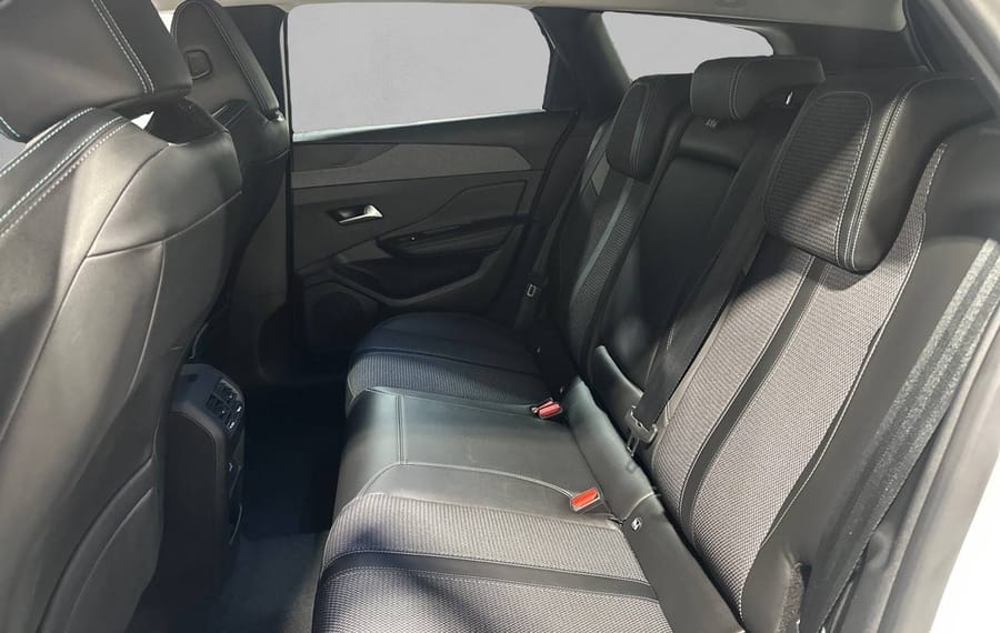 Choisissez votre peugeot 308break chez CarGo Flex