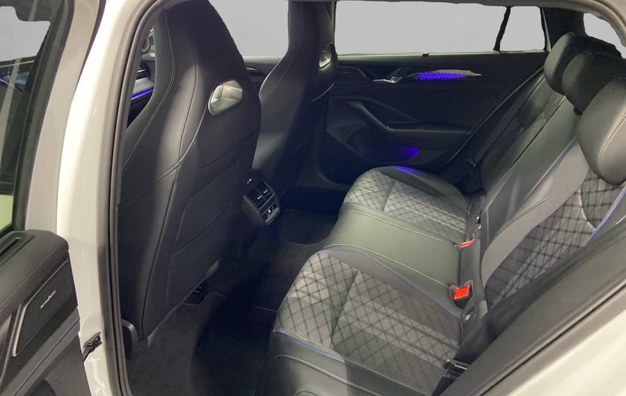 Choisissez votre volkswagen passatbreak chez CarGo Flex