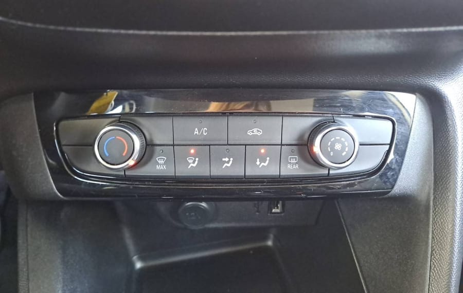 Choisissez votre opel corsa chez CarGo Flex