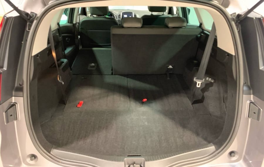 Choisissez votre renault grandscenic chez CarGo Flex
