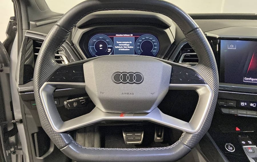 Choisissez votre audi q4electrique chez CarGo Flex