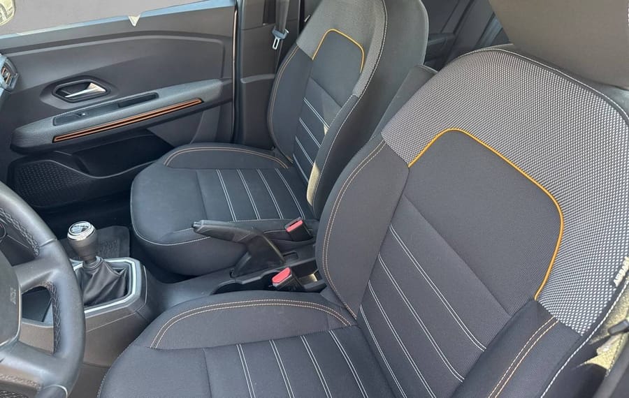 Choisissez votre dacia sandero chez CarGo Flex