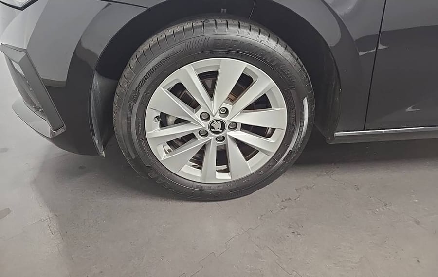 Choisissez votre skoda scala chez CarGo Flex