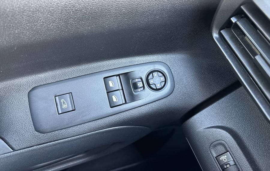 Choisissez votre toyota proacecityverso chez CarGo Flex