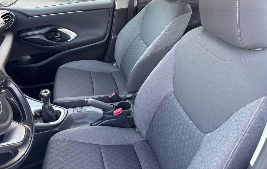 Choisissez votre toyota yaris chez CarGo Flex