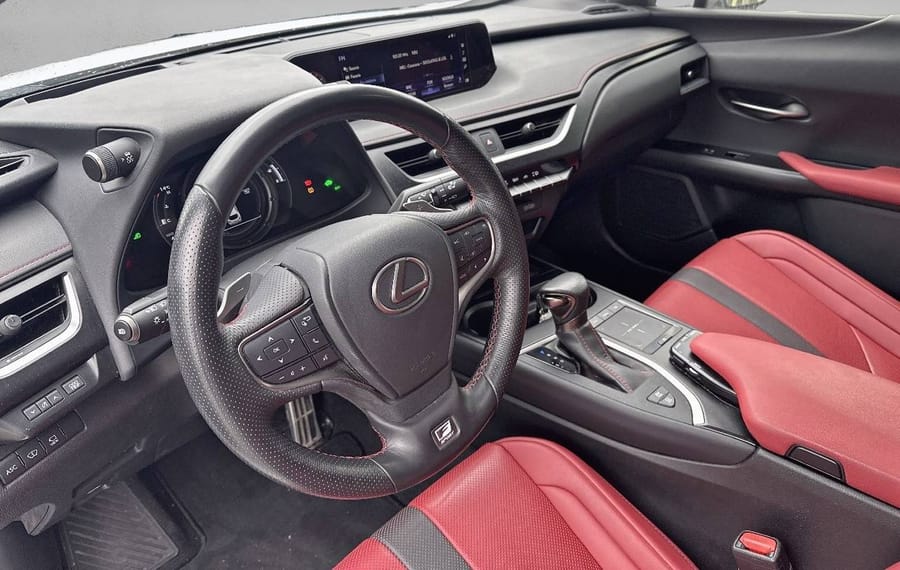 Choisissez votre lexus ux chez CarGo Flex