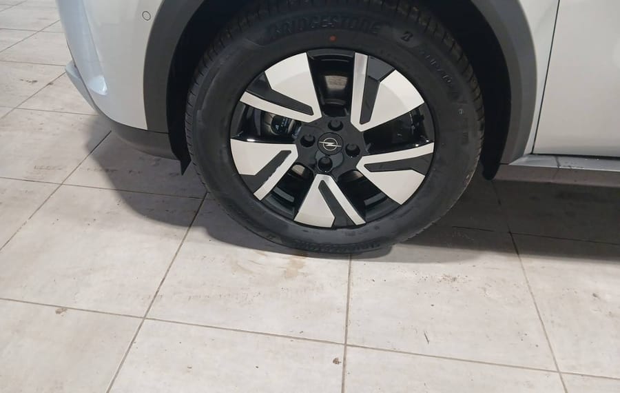 Choisissez votre opel frontera chez CarGo Flex