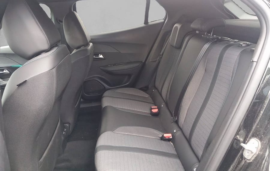 Choisissez votre peugeot 2008electrique chez CarGo Flex