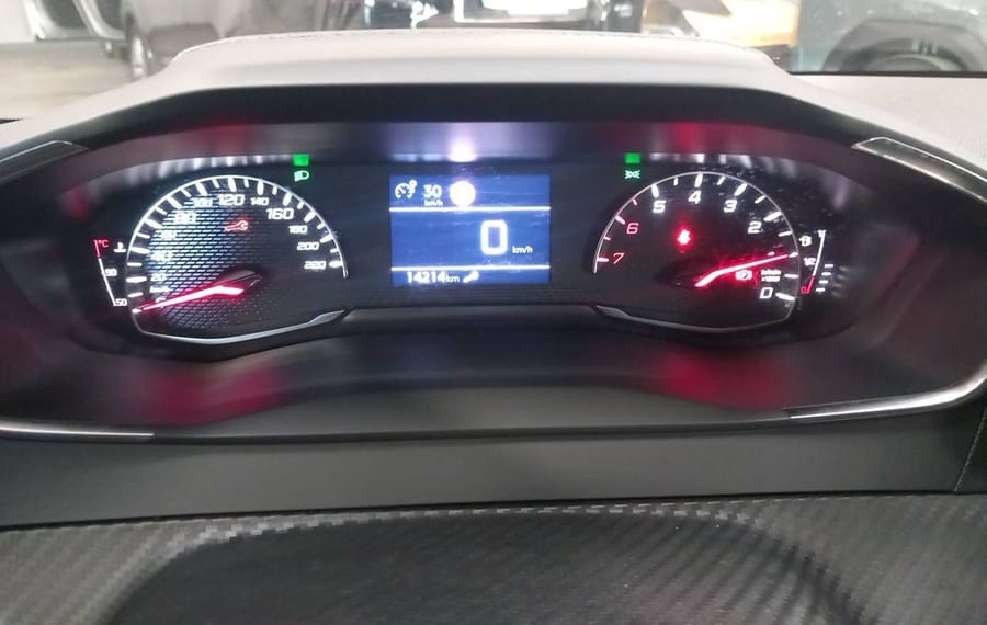 Choisissez votre peugeot 208 chez CarGo Flex