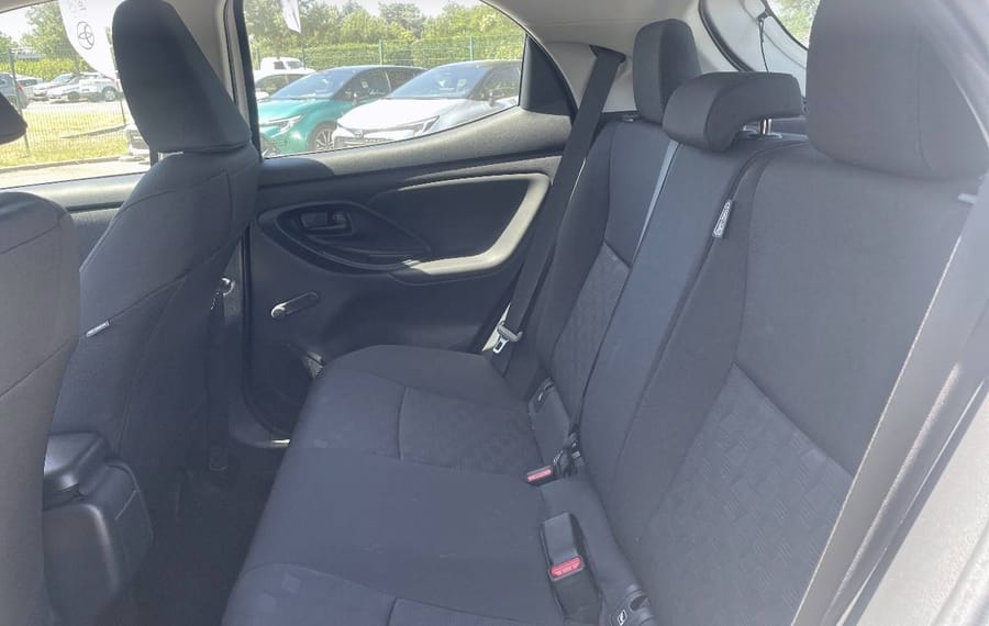 Choisissez votre toyota yaris chez CarGo Flex
