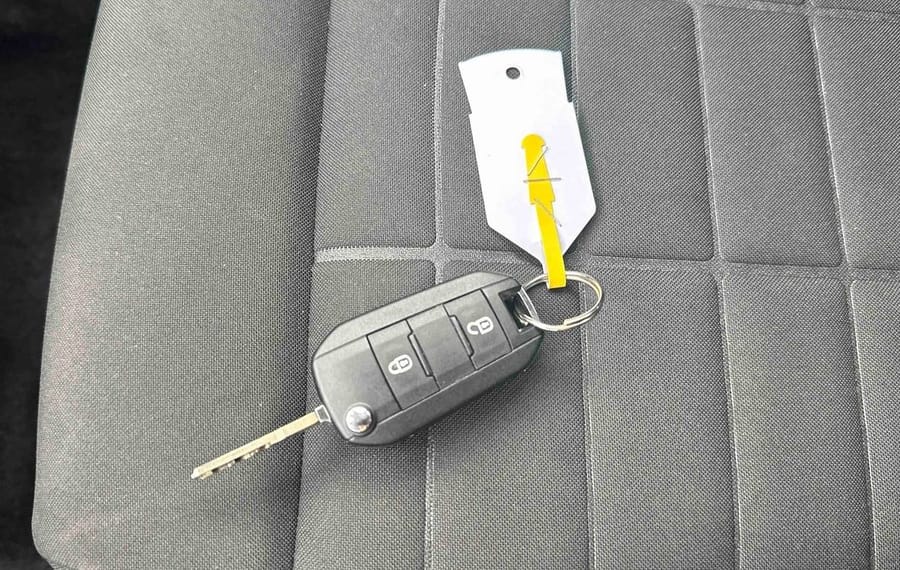 Choisissez votre citroen c3electrique chez CarGo Flex