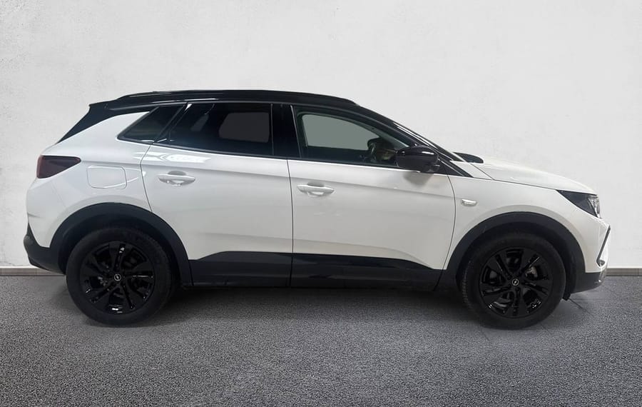 Choisissez votre opel grandland chez CarGo Flex