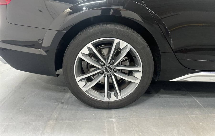 Choisissez votre audi a4allroadbreak chez CarGo Flex