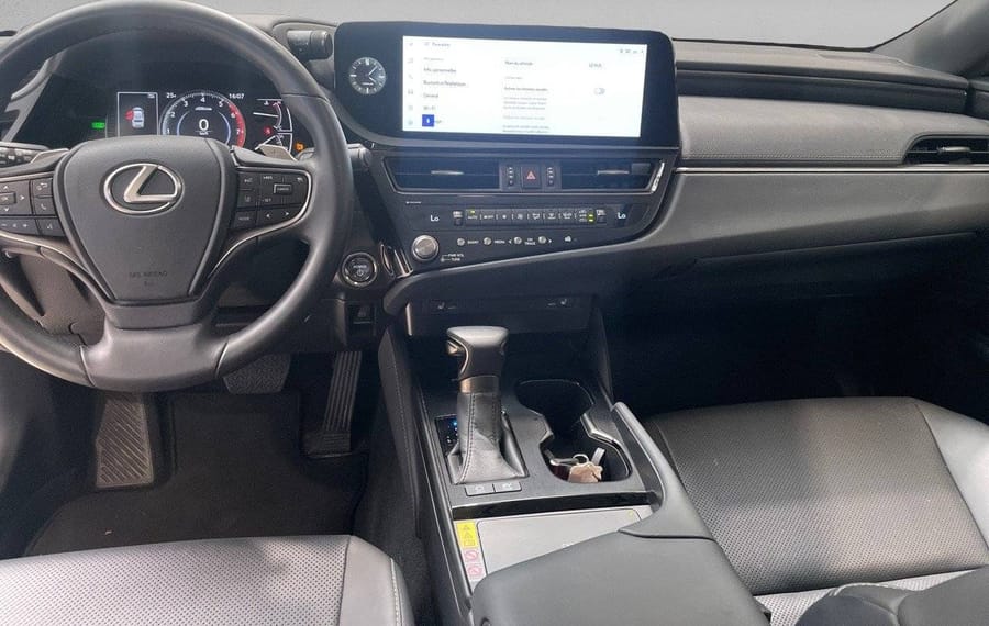 Choisissez votre lexus es chez CarGo Flex
