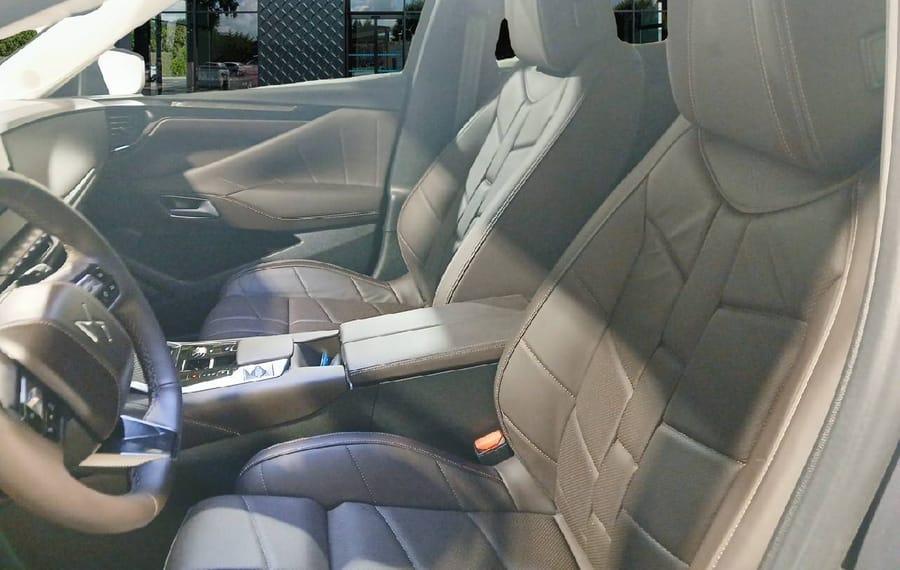 Choisissez votre ds n°4 chez CarGo Flex