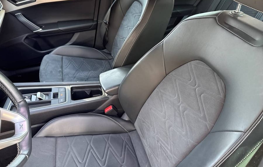 Choisissez votre seat leonbreak chez CarGo Flex