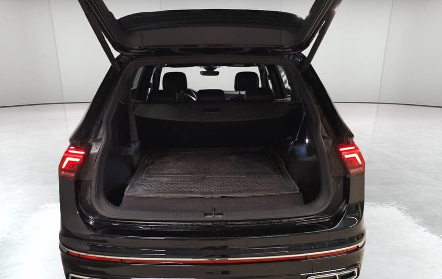 Choisissez votre volkswagen tiguanallspace chez CarGo Flex