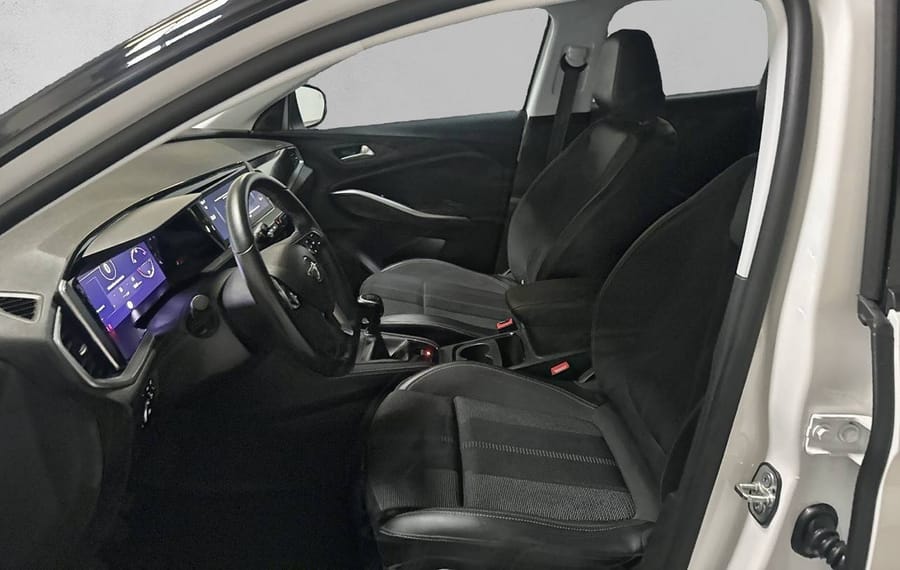 Choisissez votre opel grandland chez CarGo Flex