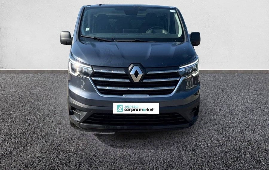 Choisissez votre renault traficcombi chez CarGo Flex