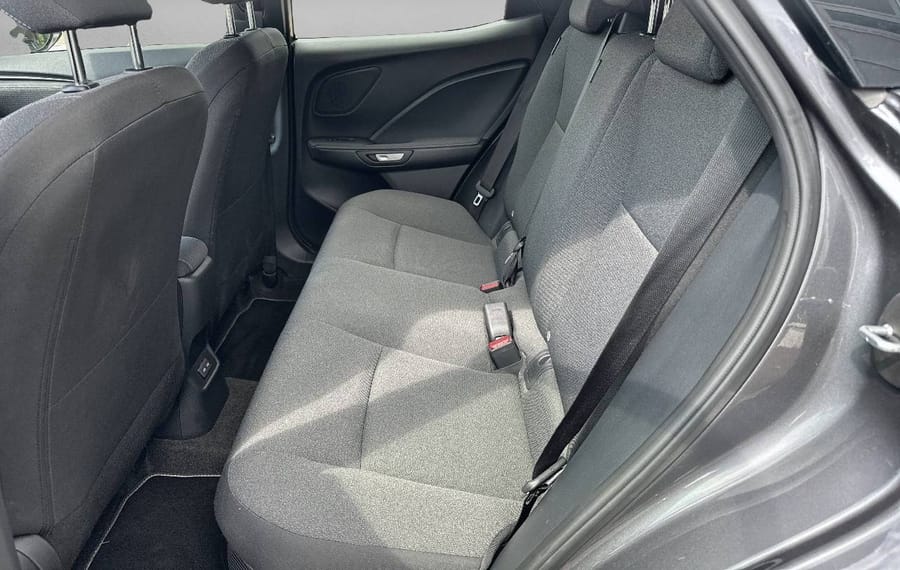 Choisissez votre lexus lbx chez CarGo Flex