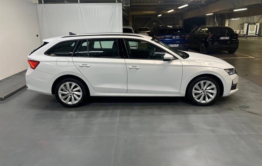 Choisissez votre skoda octaviabreak chez CarGo Flex