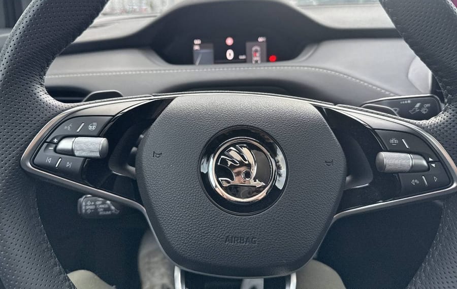 Choisissez votre skoda enyaqelectrique chez CarGo Flex