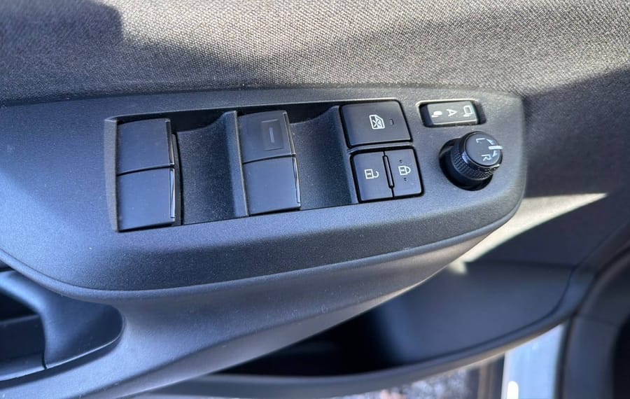 Choisissez votre toyota yariscross chez CarGo Flex