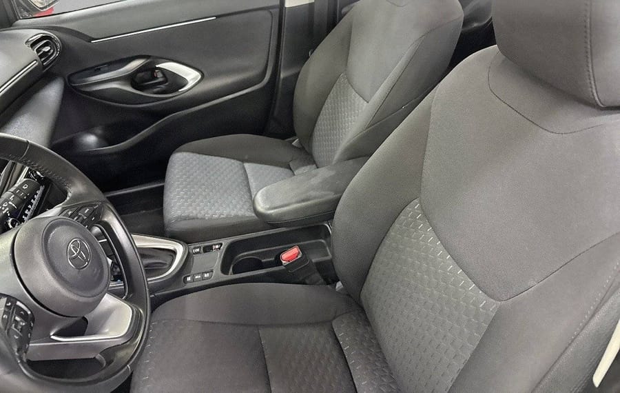 Choisissez votre toyota yariscross chez CarGo Flex