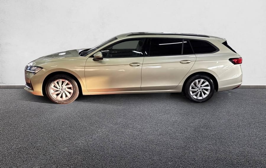 Choisissez votre skoda superbbreak chez CarGo Flex