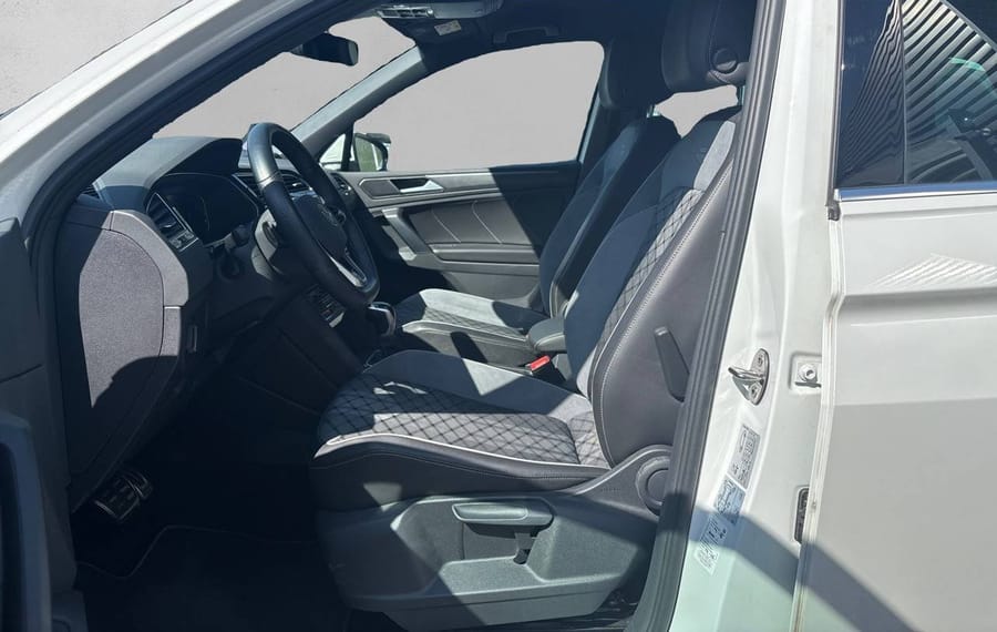 Choisissez votre volkswagen tiguanallspace chez CarGo Flex