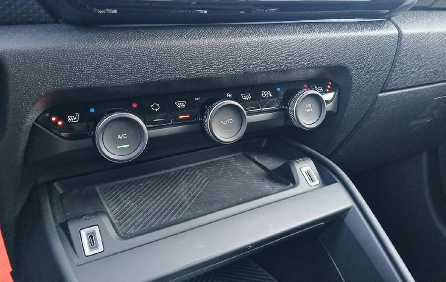 Choisissez votre citroen c4 chez CarGo Flex