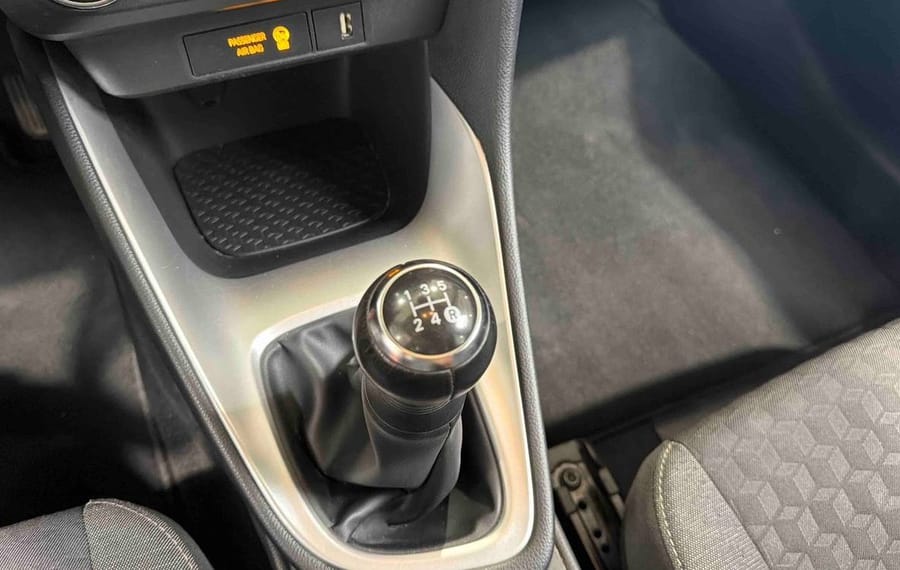 Choisissez votre toyota yaris chez CarGo Flex