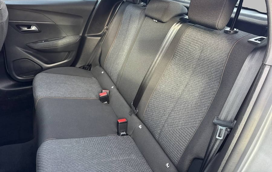 Choisissez votre peugeot 208 chez CarGo Flex