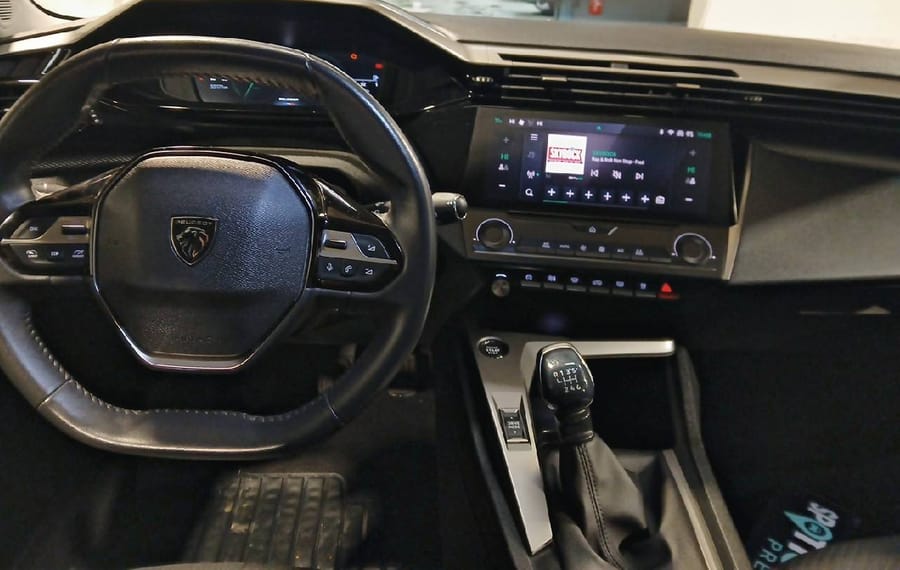 Choisissez votre peugeot 308break chez CarGo Flex