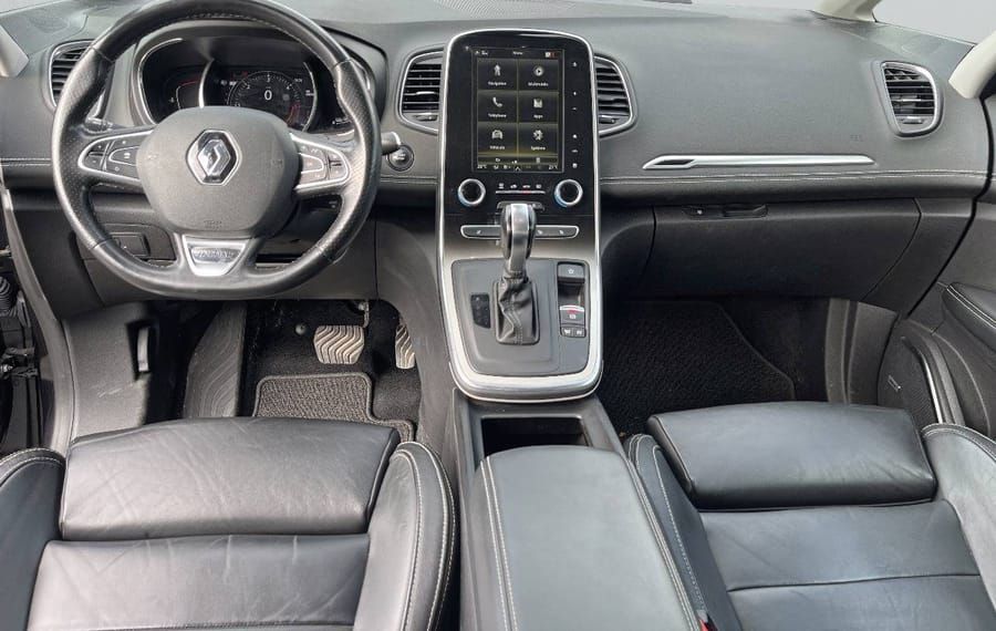Choisissez votre renault grandscenic chez CarGo Flex